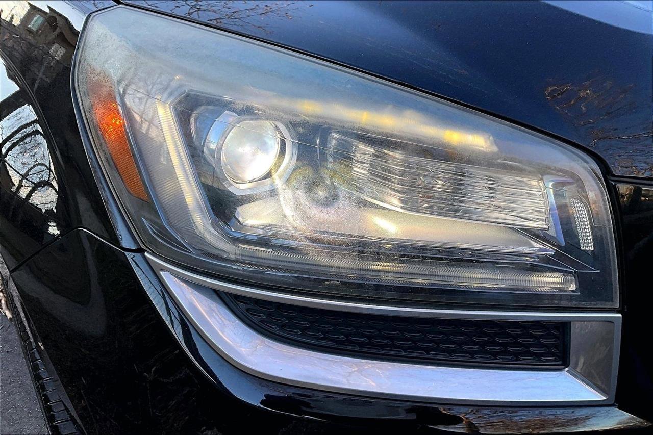 Used 2016 GMC Acadia Denali image 33