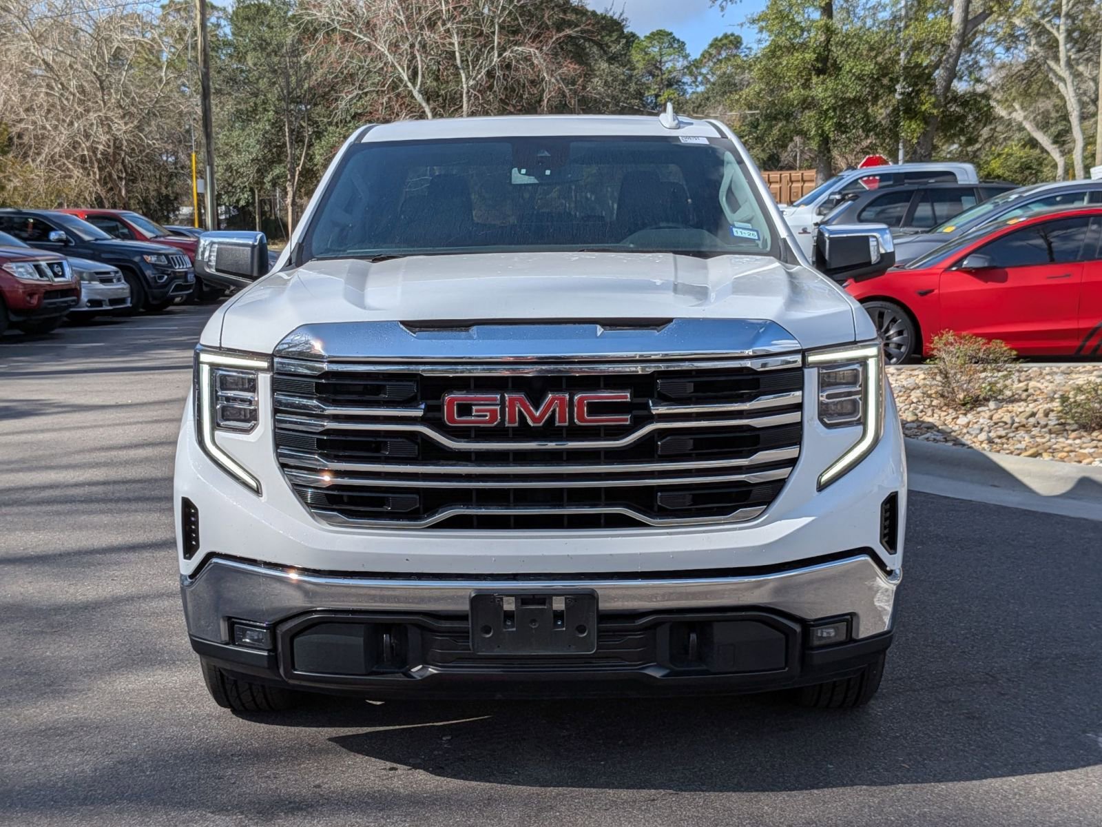 Used 2025 GMC Sierra 1500 SLT image 8