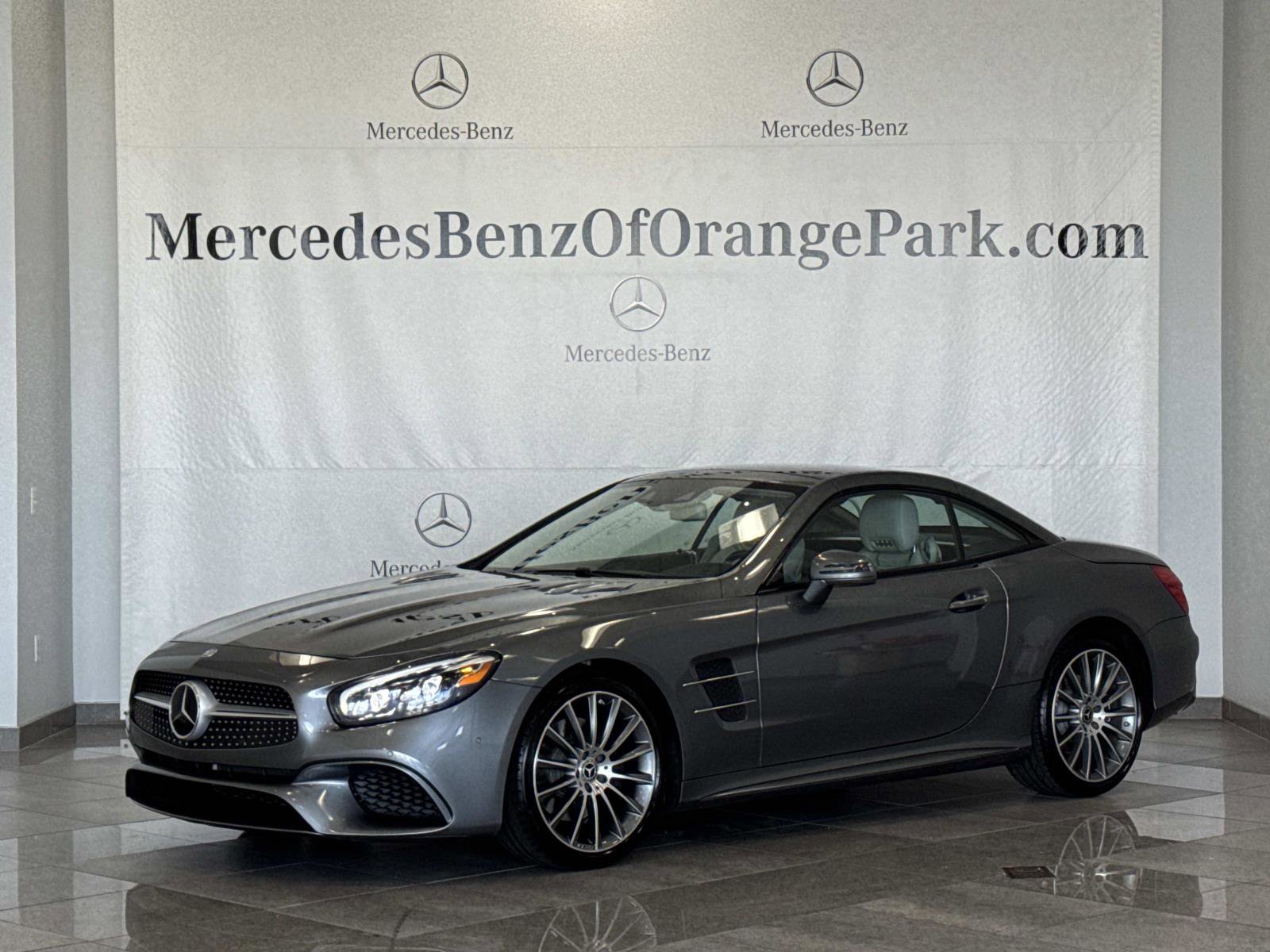 Used 2017 Mercedes-Benz SL 550 image 1