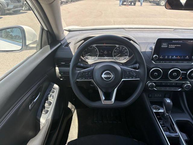 Used 2025 Nissan Sentra SV FWD image 12