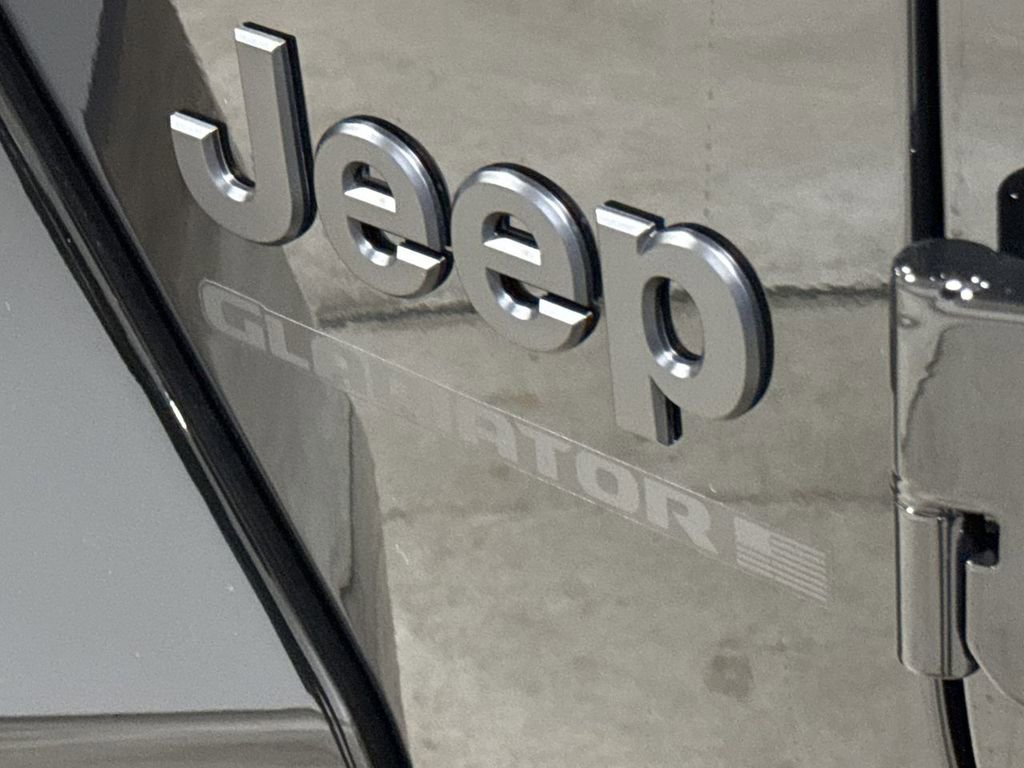 New 2026 Jeep Gladiator Sport image 25