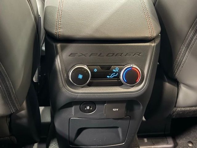Used 2026 Ford Explorer Active w/ Active Comfort Package RWD image 29