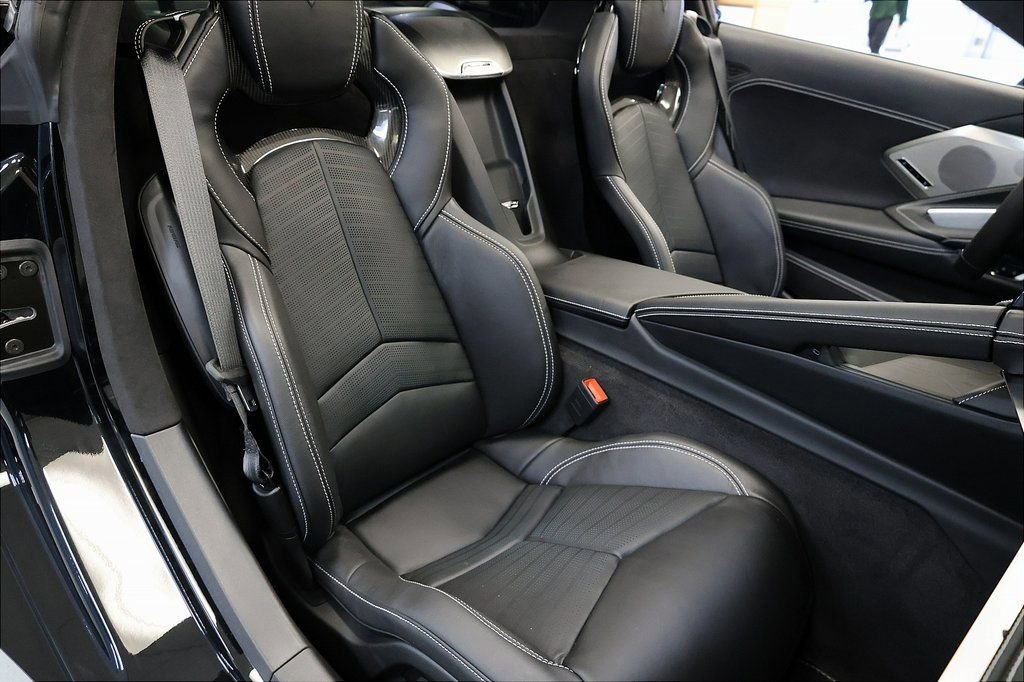 New 2026 Chevrolet Corvette Stingray Premium Cpe w/ Z51 Performance Package image 29