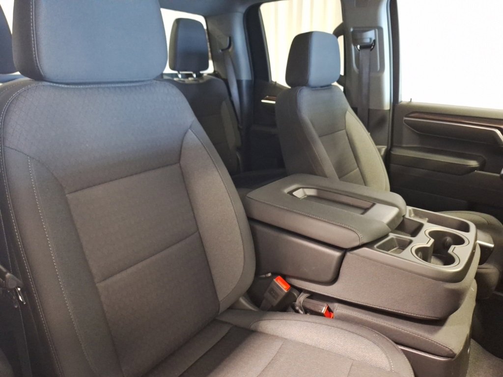 Used 2024 Chevrolet Silverado 1500 LT image 20