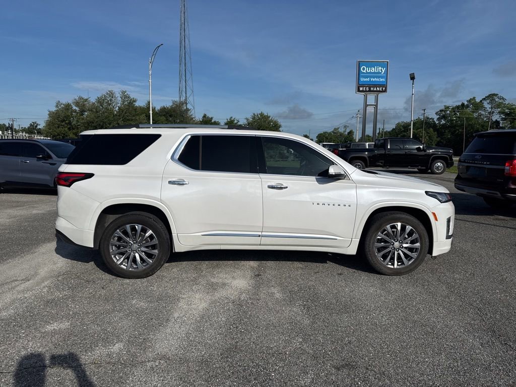 Used 2023 Chevrolet Traverse Premier w/ LPO, Floor Liner Package FWD image 3