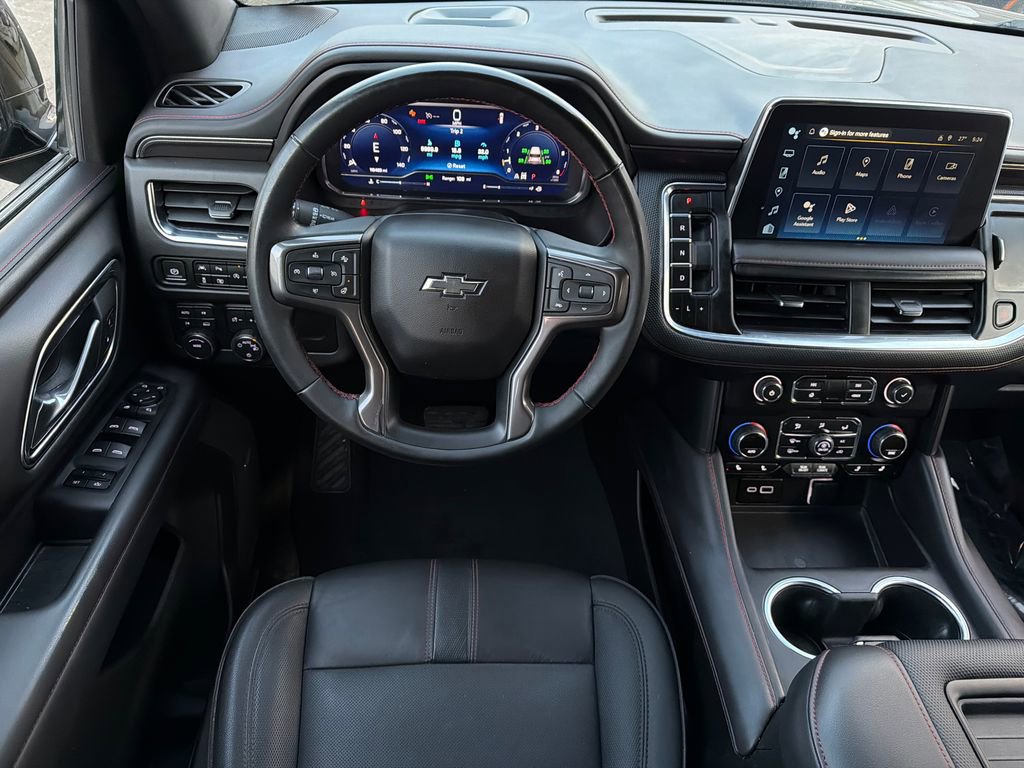 Used 2024 Chevrolet Suburban RST w/ Luxury Package image 23