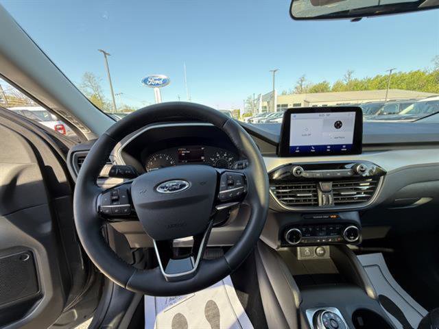 Certified 2022 Ford Escape SEL AWD/4WD image 14