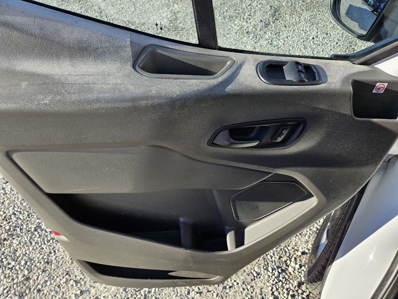 Used 2020 Ford Transit 150 Medium Roof image 12