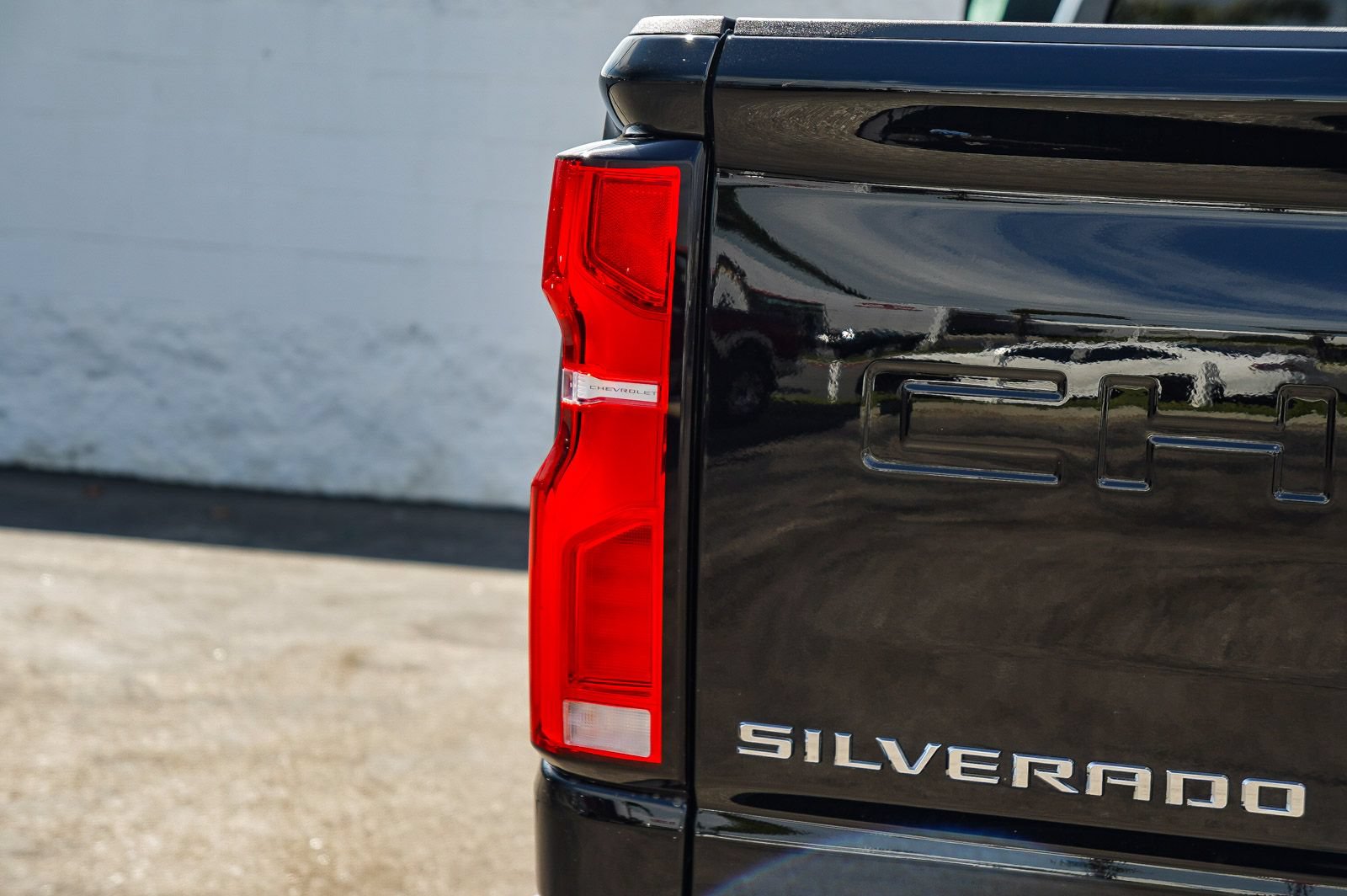 New 2026 Chevrolet Silverado 2500 LTZ w/ LTZ Plus Package AWD/4WD image 7