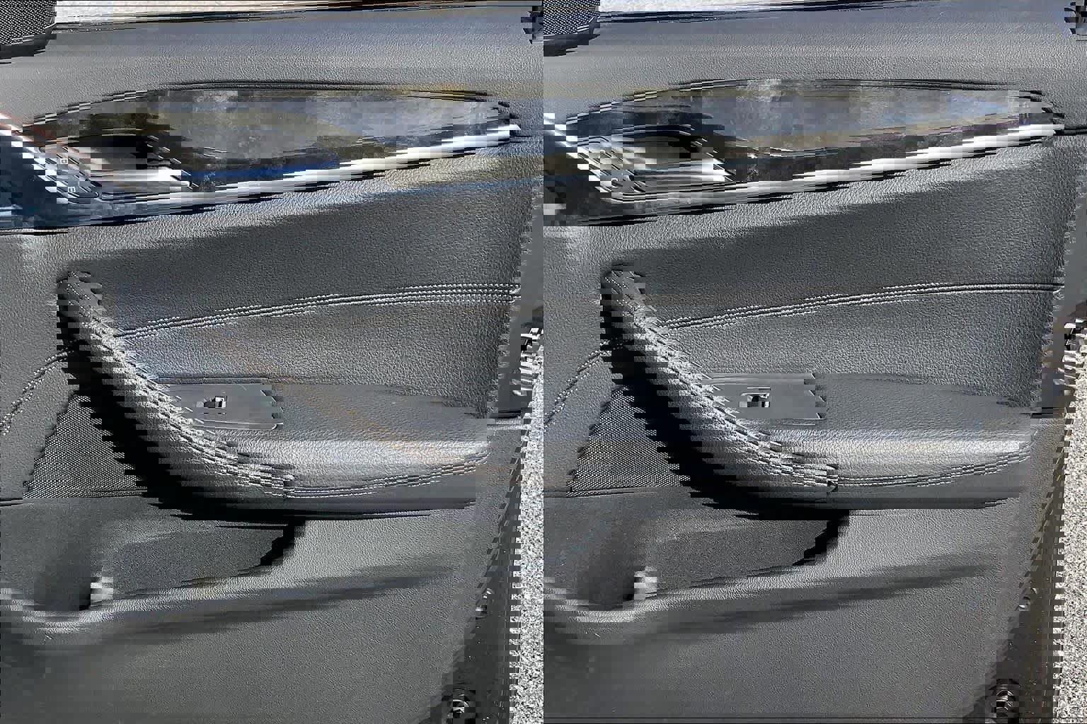 Used 2020 BMW 540i w/ Premium Package image 22