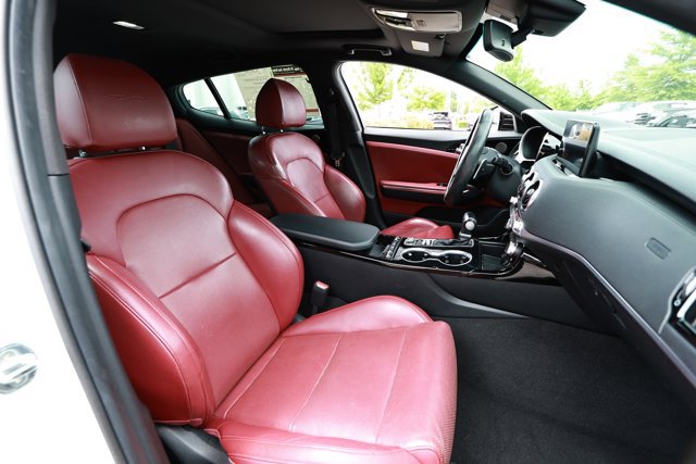 Used 2022 Kia Stinger GT-Line w/ Sun & Sound Package RWD image 30