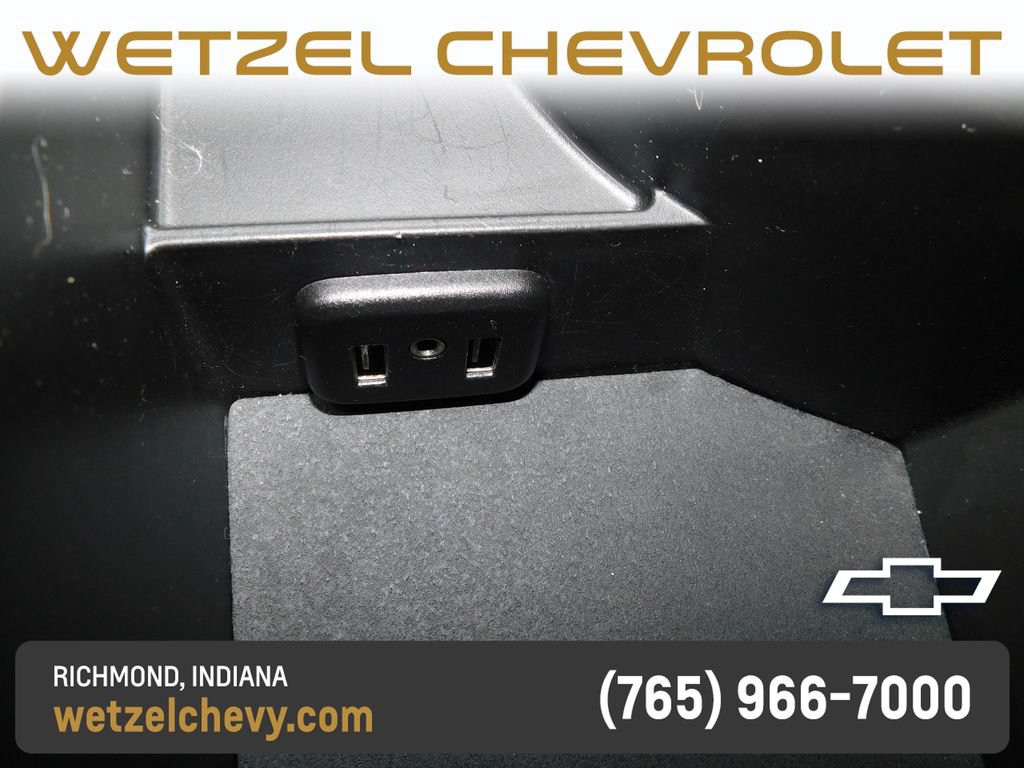Used 2023 Chevrolet Camaro LT RWD image 30