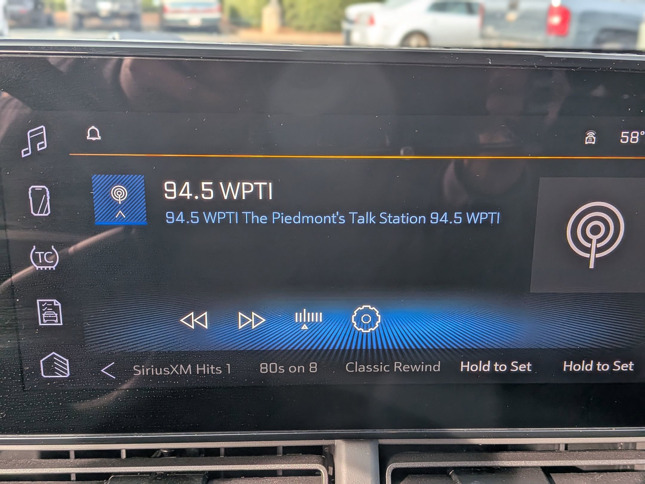 Certified 2025 Chevrolet Trax LT w/ LT Convenience Package image 27