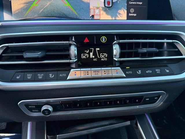 Used 2022 BMW X7 xDrive40i w/ Premium Package image 21