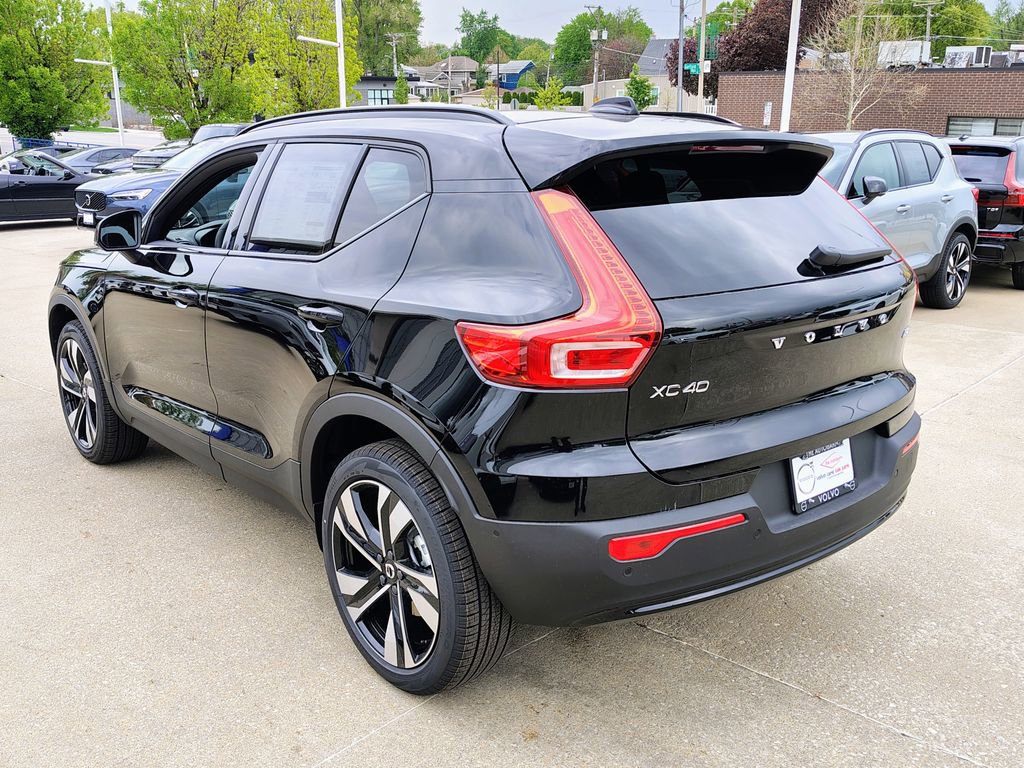 New 2026 Volvo XC40 B5 Ultra w/ Climate Package AWD/4WD image 7