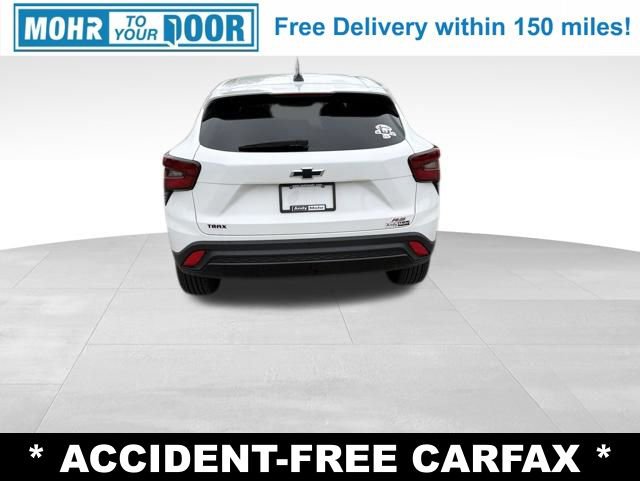 Used 2025 Chevrolet Trax RS w/ Driver Confidence Package FWD image 4