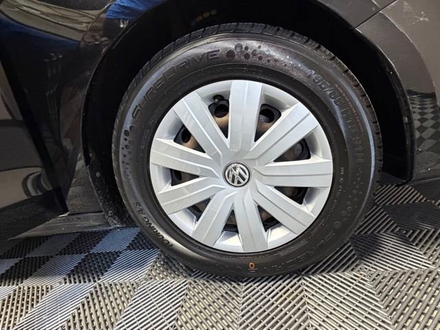 Used 2015 Volkswagen Jetta S image 34