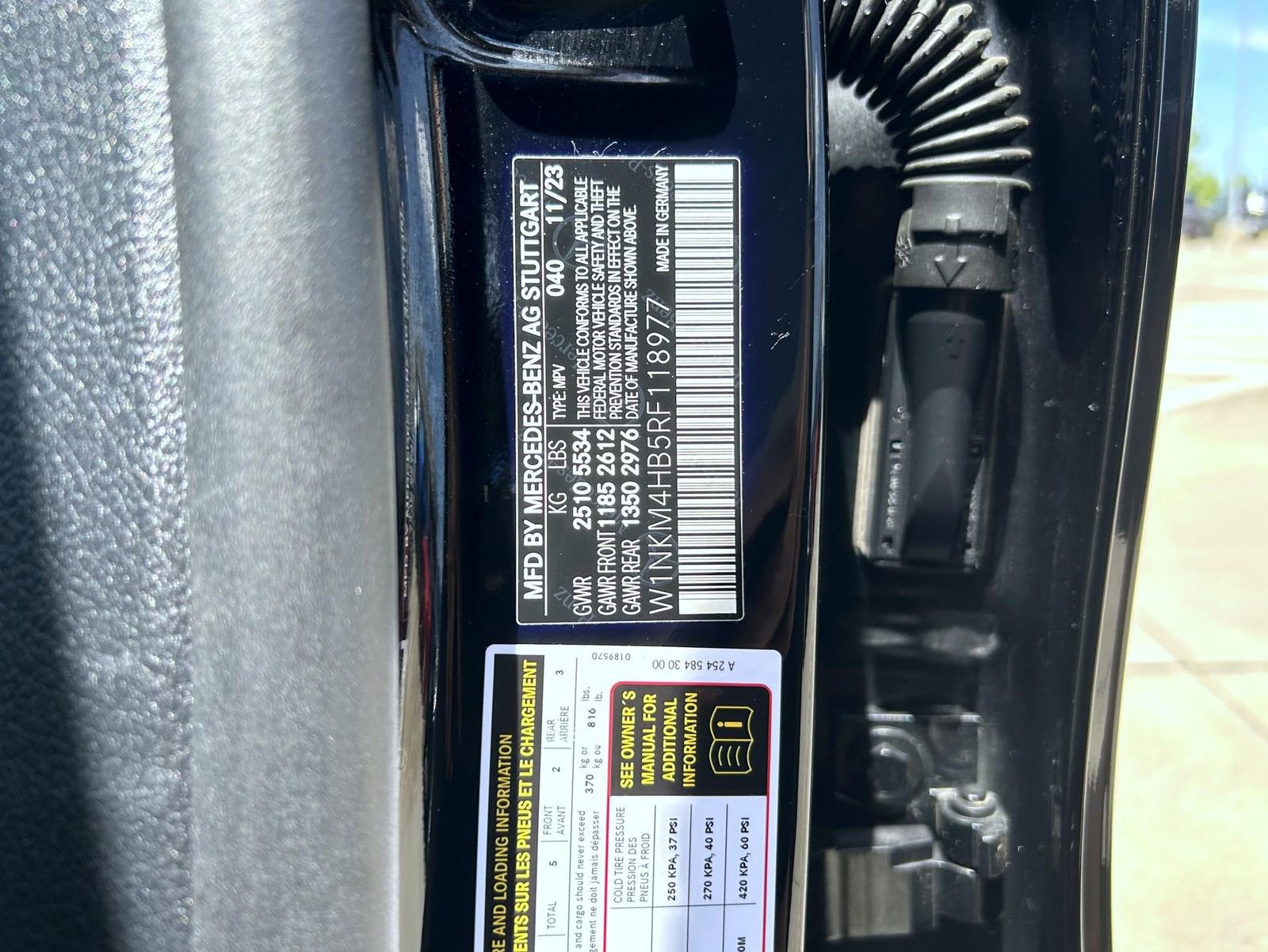 Used 2024 Mercedes-Benz GLC 300 4MATIC image 25