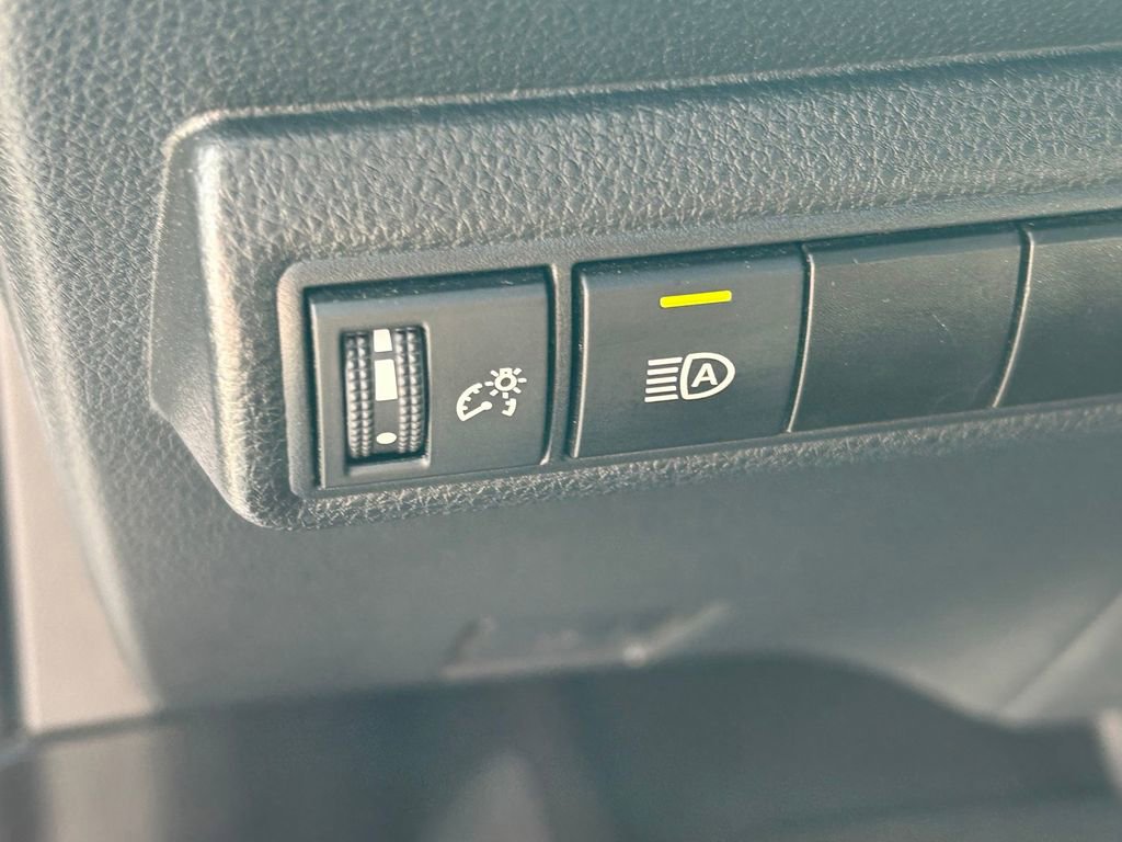 Used 2024 Toyota Corolla SE FWD image 23