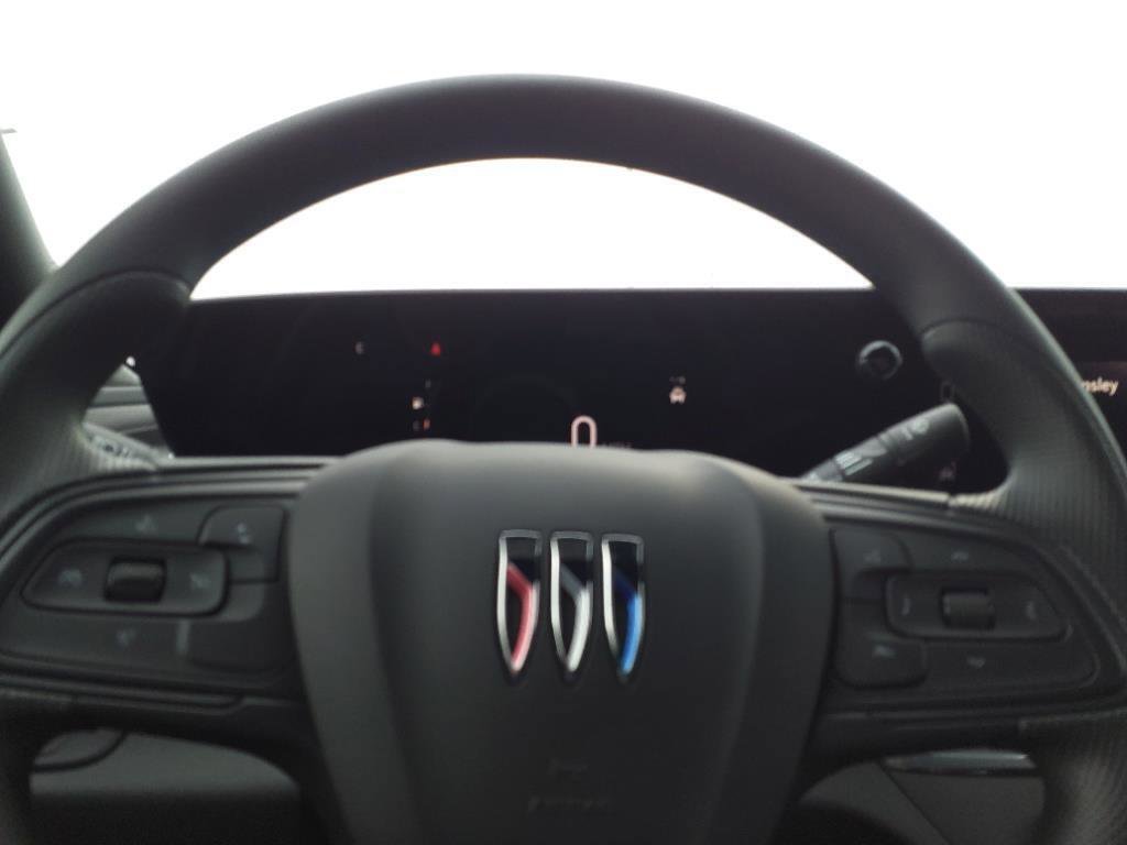 Certified 2024 Buick Envista Preferred w/ Convenience II Package image 13