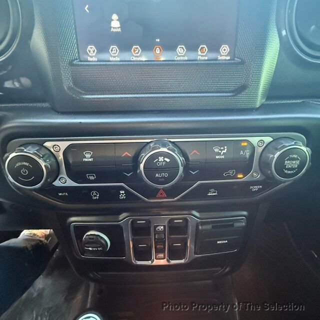 Used 2022 Jeep Gladiator Sport image 44