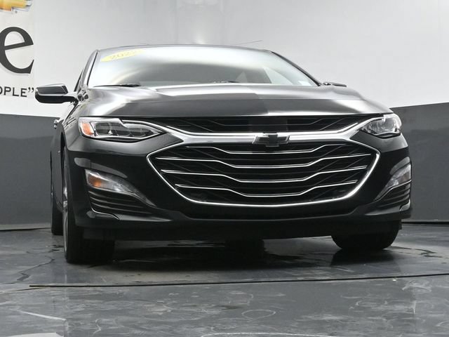Used 2022 Chevrolet Malibu Premier FWD image 3