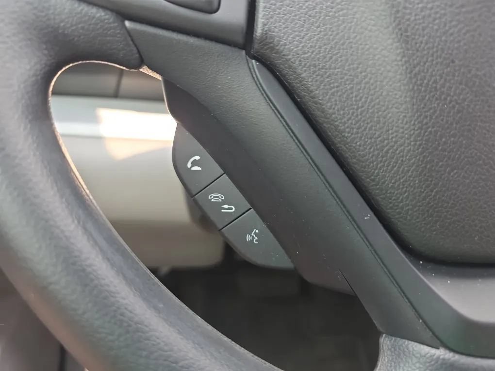 Used 2013 Honda CR-V LX image 18