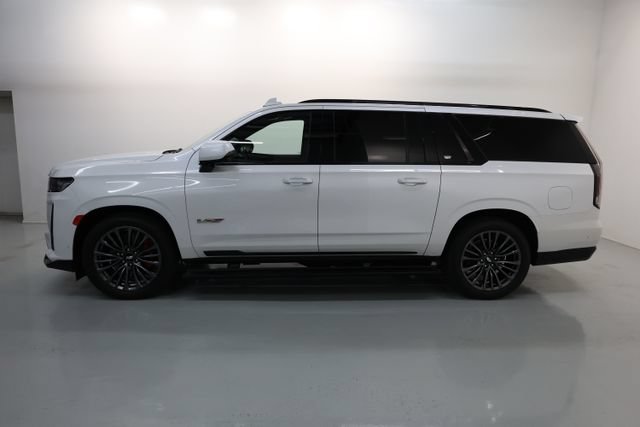 Used 2024 Cadillac Escalade ESV V w/ Heavy-Duty Trailer Package AWD/4WD image 67