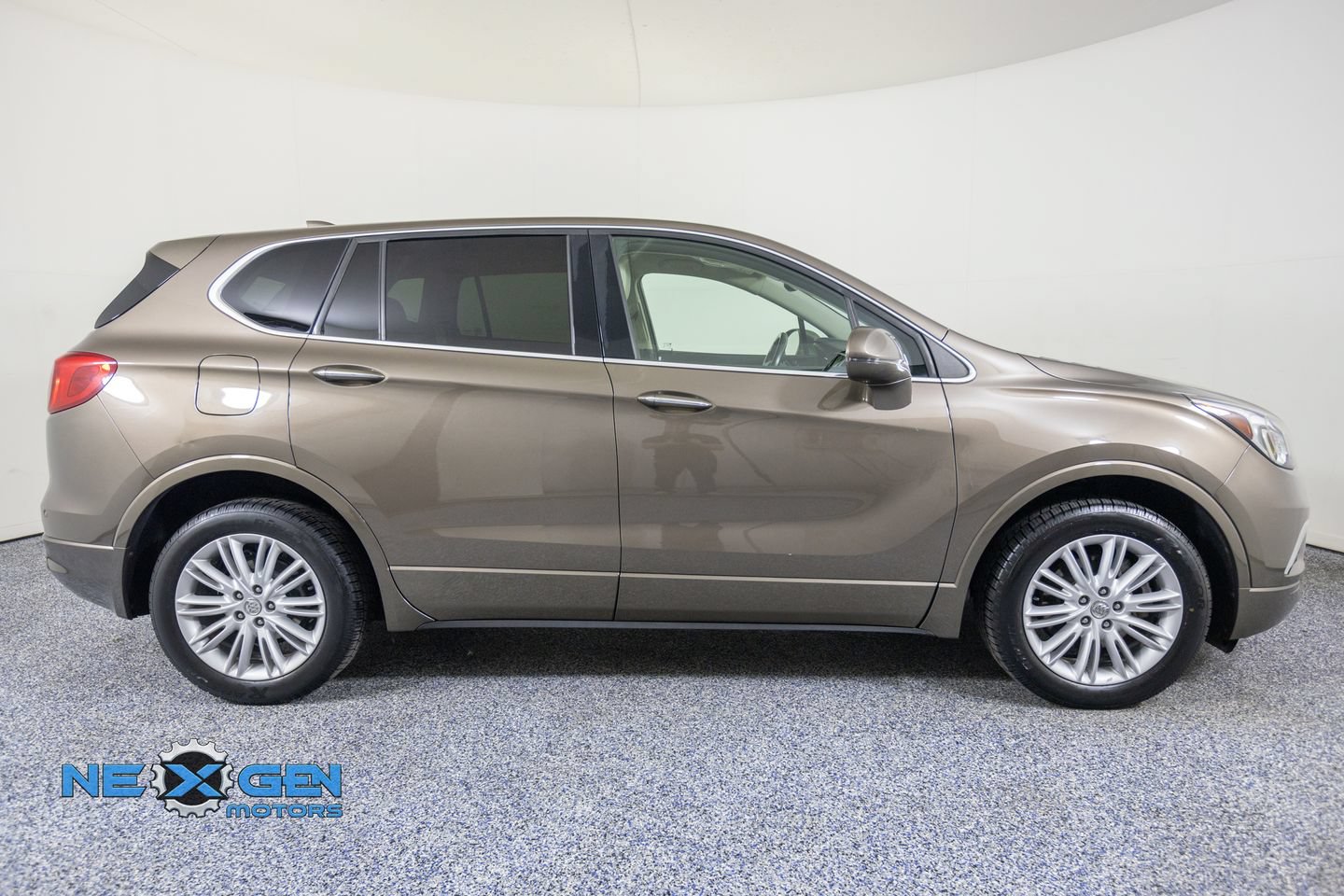 Used 2018 Buick Envision Preferred FWD image 8