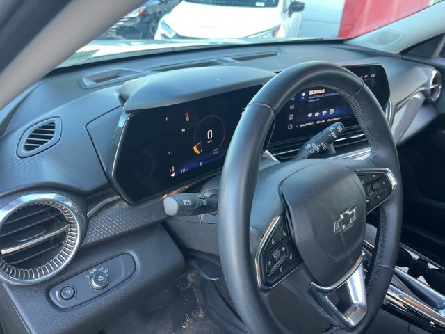 Used 2024 Chevrolet Trax ACTIV w/ Driver Confidence Package image 9