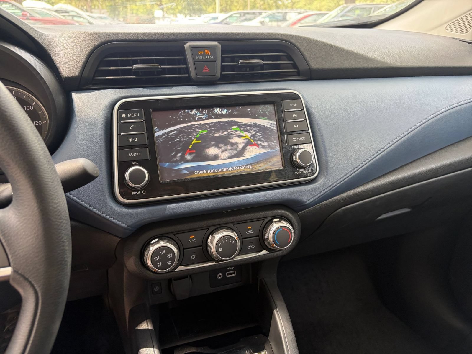 Used 2025 Nissan Versa SV FWD image 22