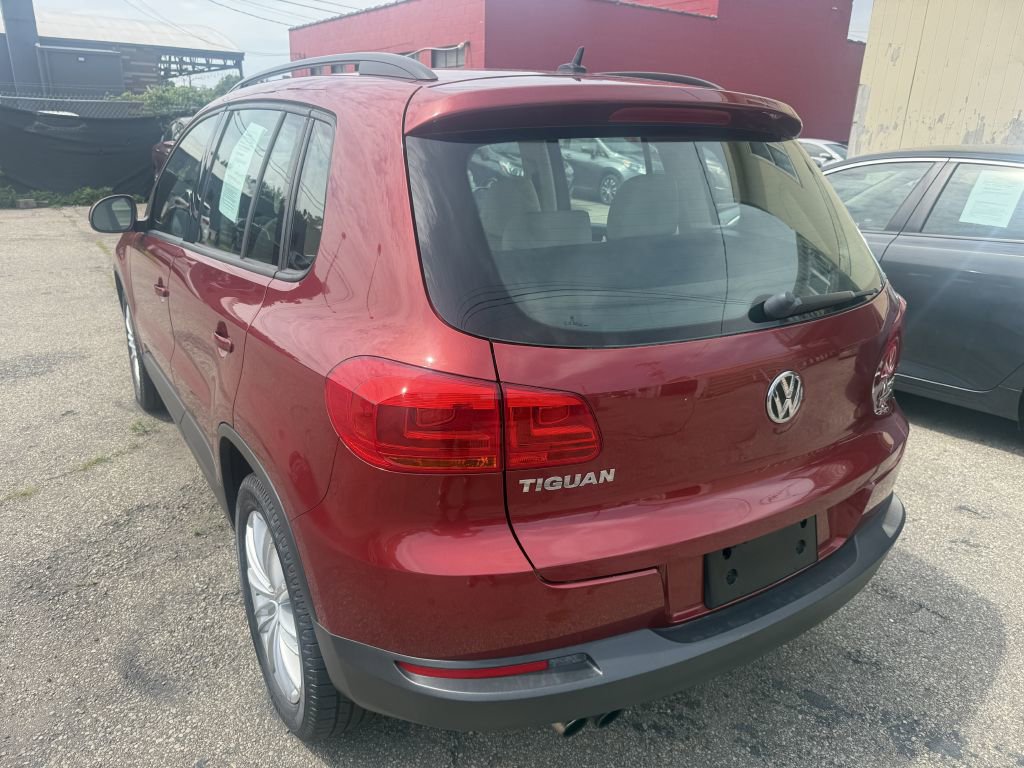 Used 2016 Volkswagen Tiguan S AWD/4WD image 2