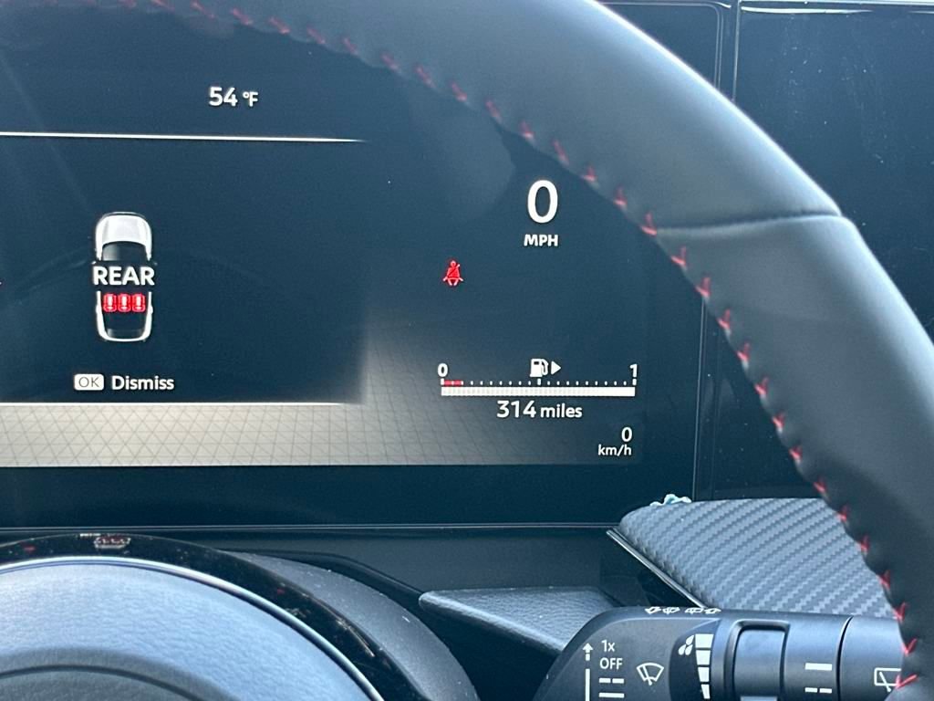 New 2025 Nissan Kicks SR image 19