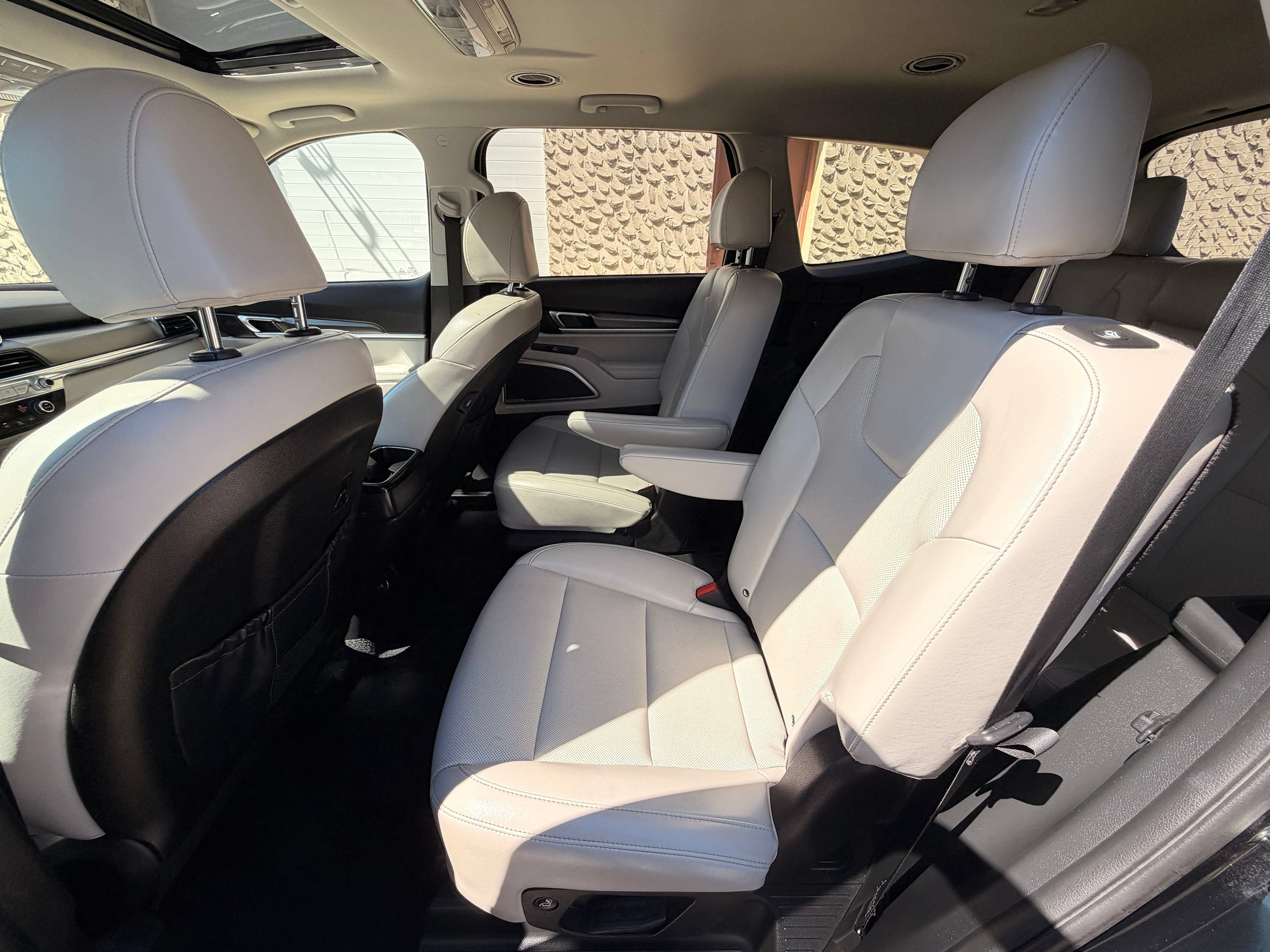 Used 2022 Kia Telluride S AWD/4WD image 17