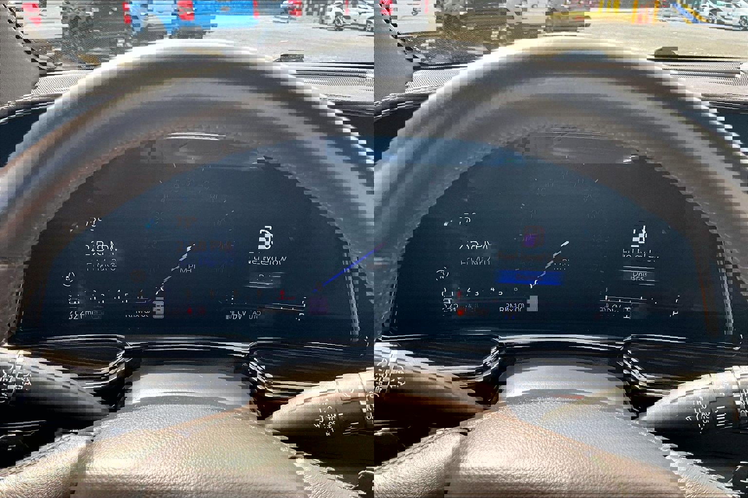 Used 2023 Cadillac Escalade Premium Luxury image 20