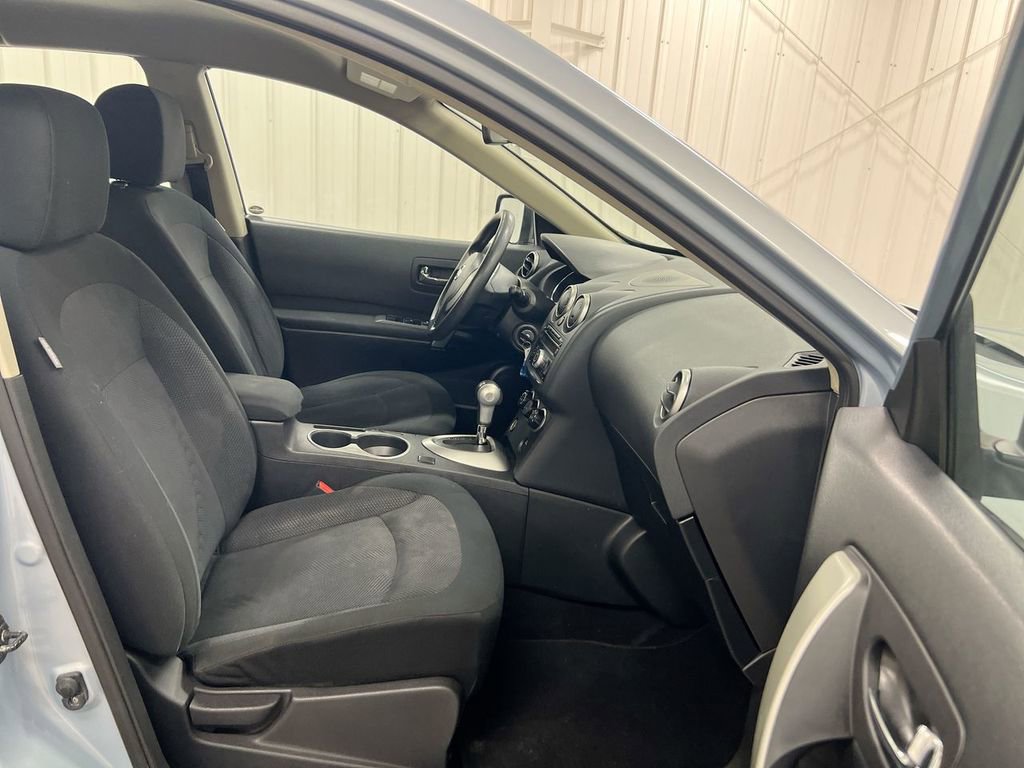 Used 2014 Nissan Rogue S image 20