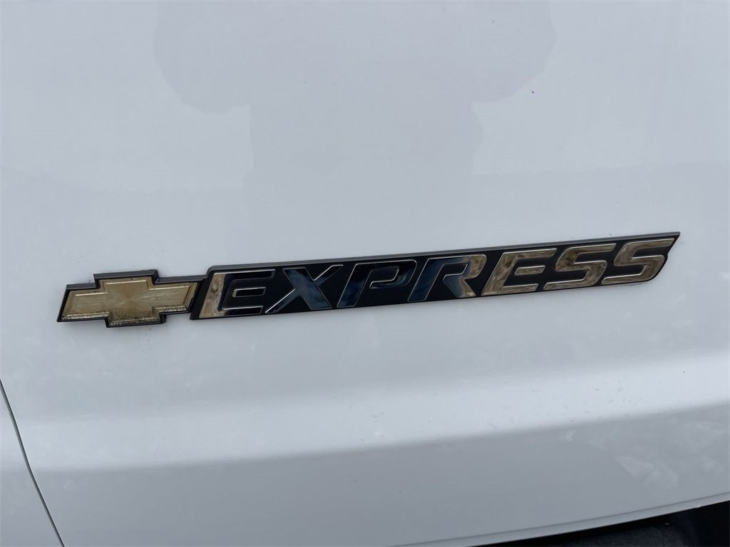 Used 2023 Chevrolet Express 3500 LS image 7