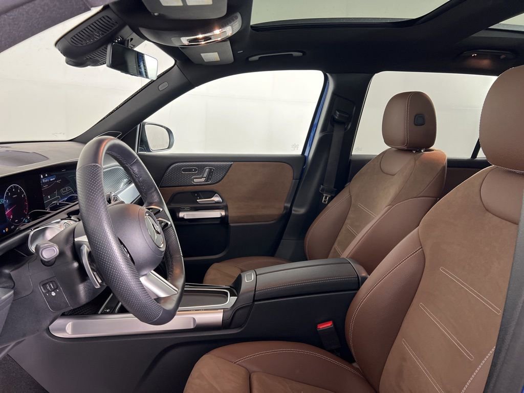 Certified 2025 Mercedes-Benz GLB 250 4MATIC image 3