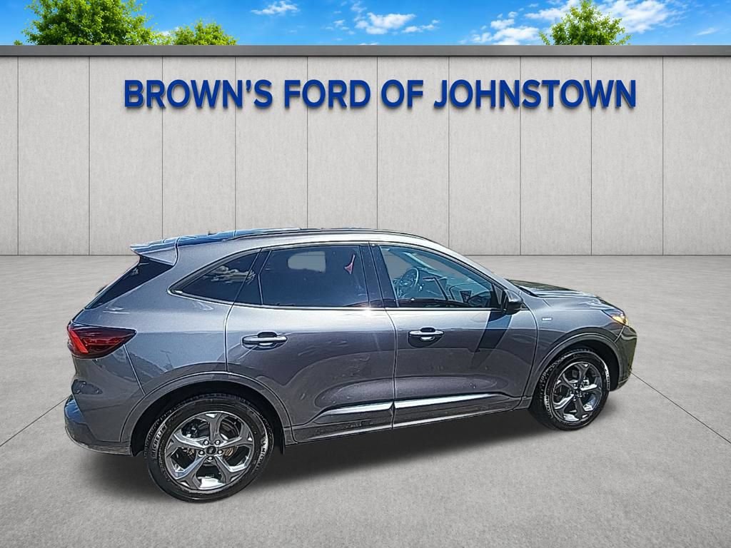 Used 2023 Ford Escape ST-Line w/ Tech Pack #1 AWD/4WD image 11