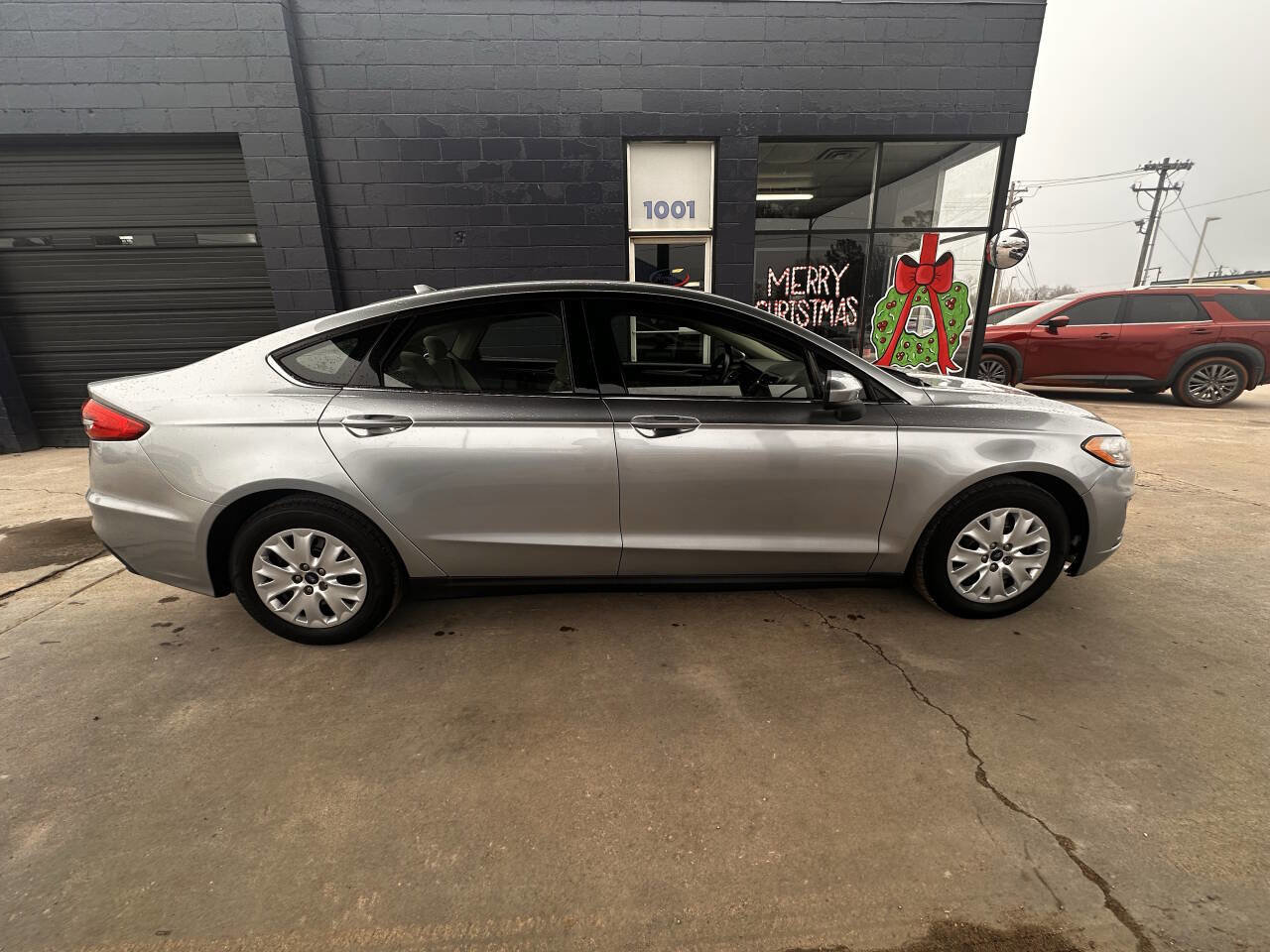 Used 2020 Ford Fusion S image 9