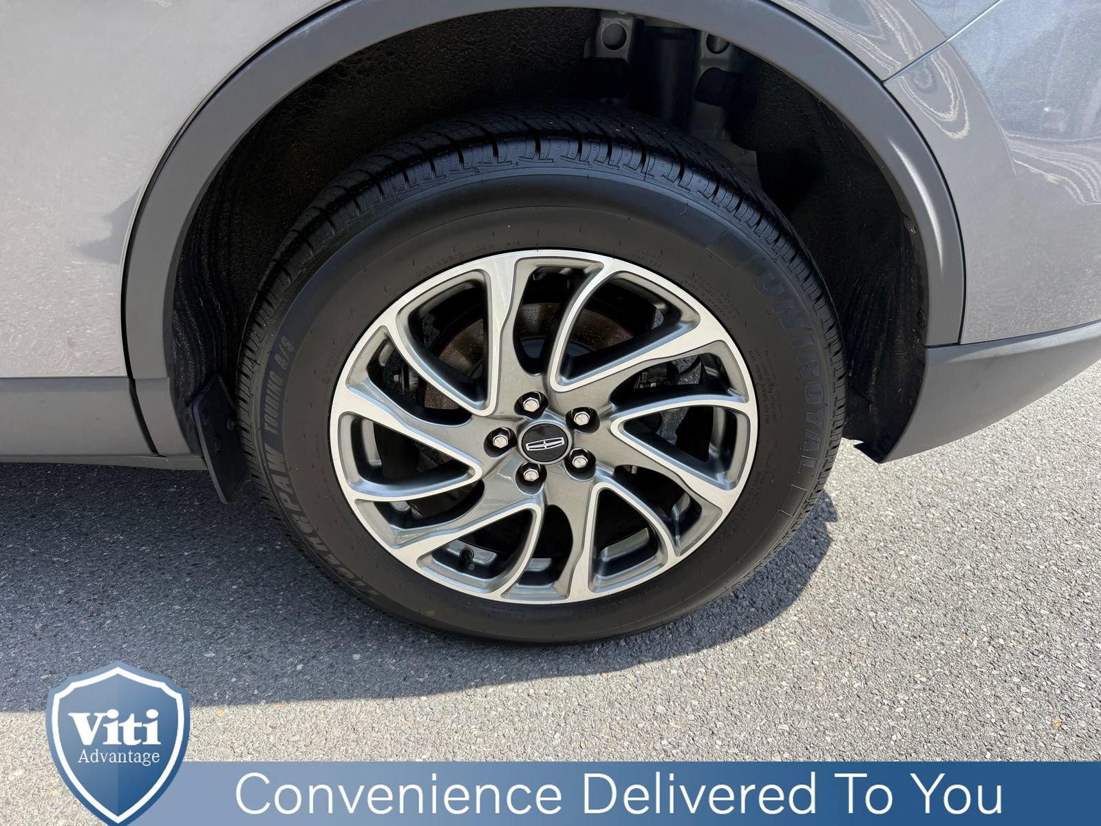Used 2022 Lincoln Corsair AWD w/ Equipment Group 101A image 13
