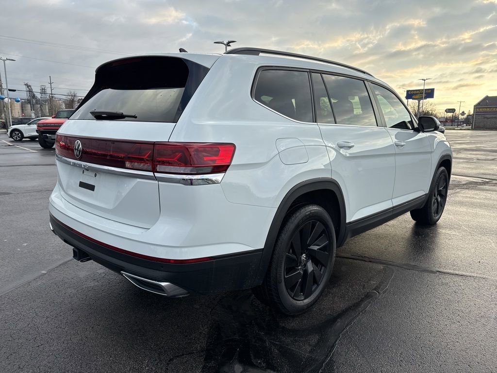 Used 2024 Volkswagen Atlas SE image 8