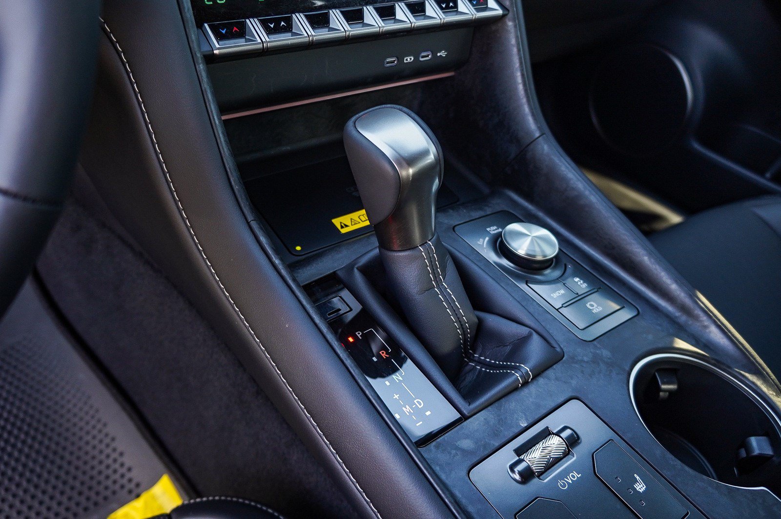 Certified 2026 Lexus IS 350 F Sport RWD image 23
