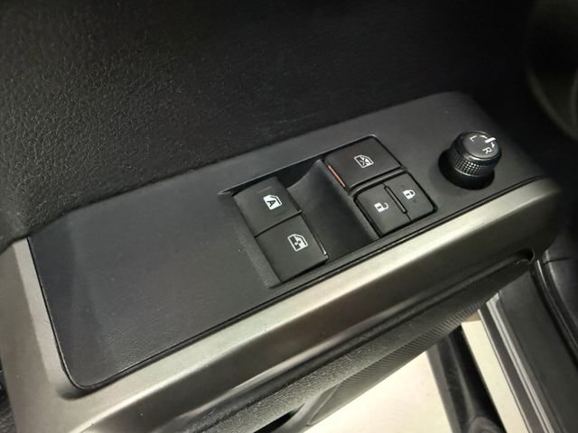 Used 2022 Toyota Tacoma SR5 w/ SR5 Appearance Package (SM) AWD/4WD image 28