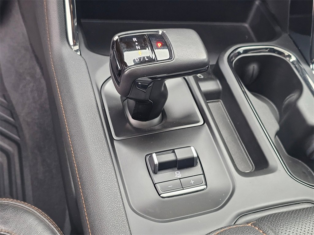 Used 2022 GMC Sierra 1500 AT4 w/ AT4 Premium Package image 32