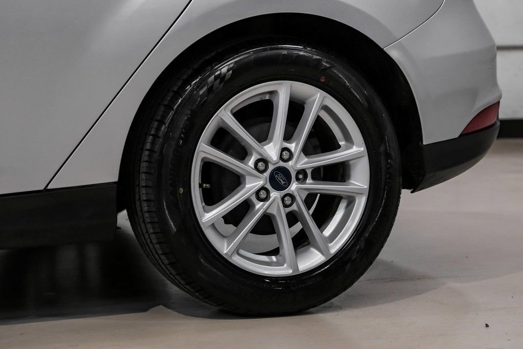 Used 2018 Ford Focus SE FWD image 58