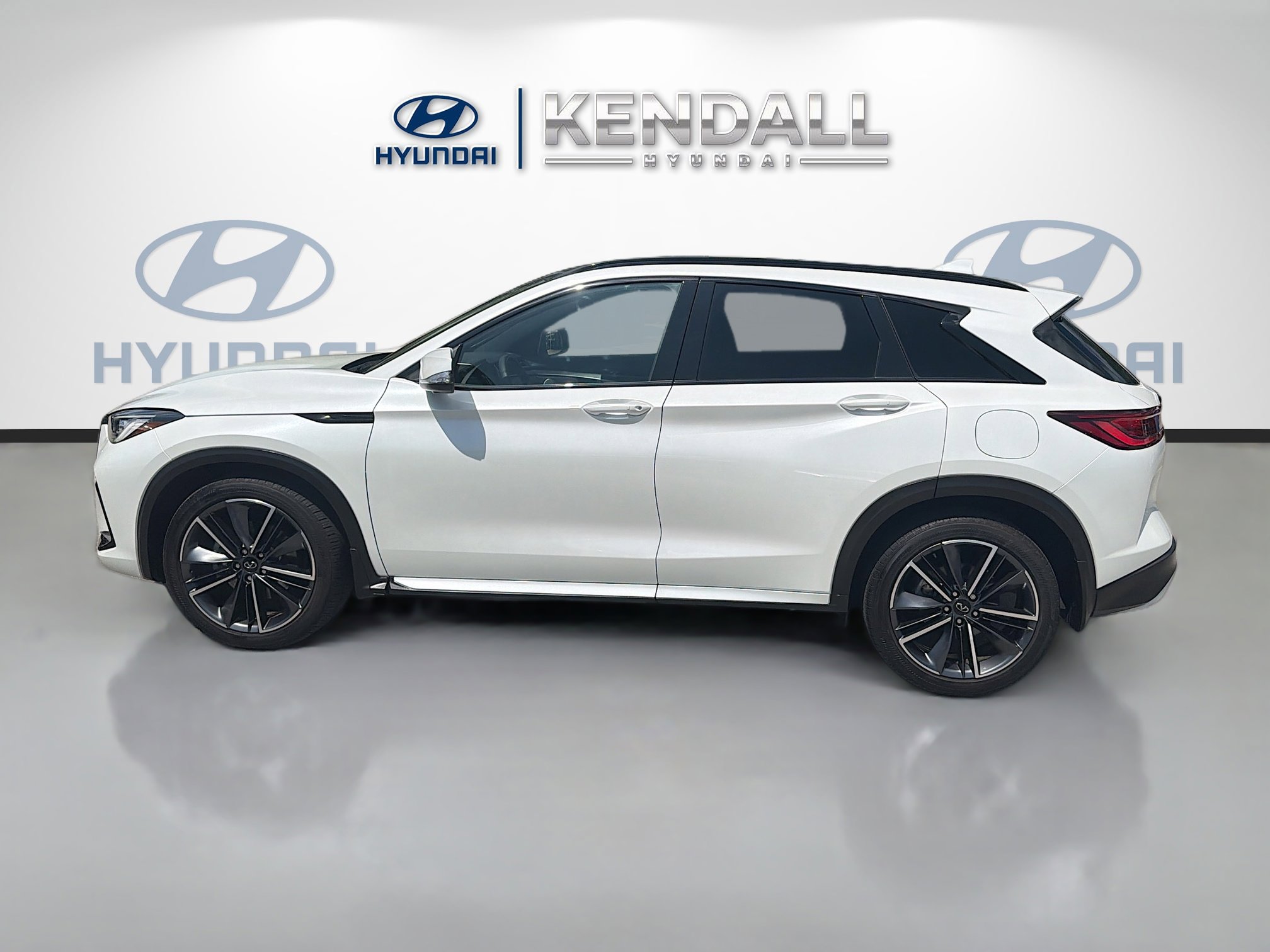 Used 2023 INFINITI QX50 Sport FWD image 4