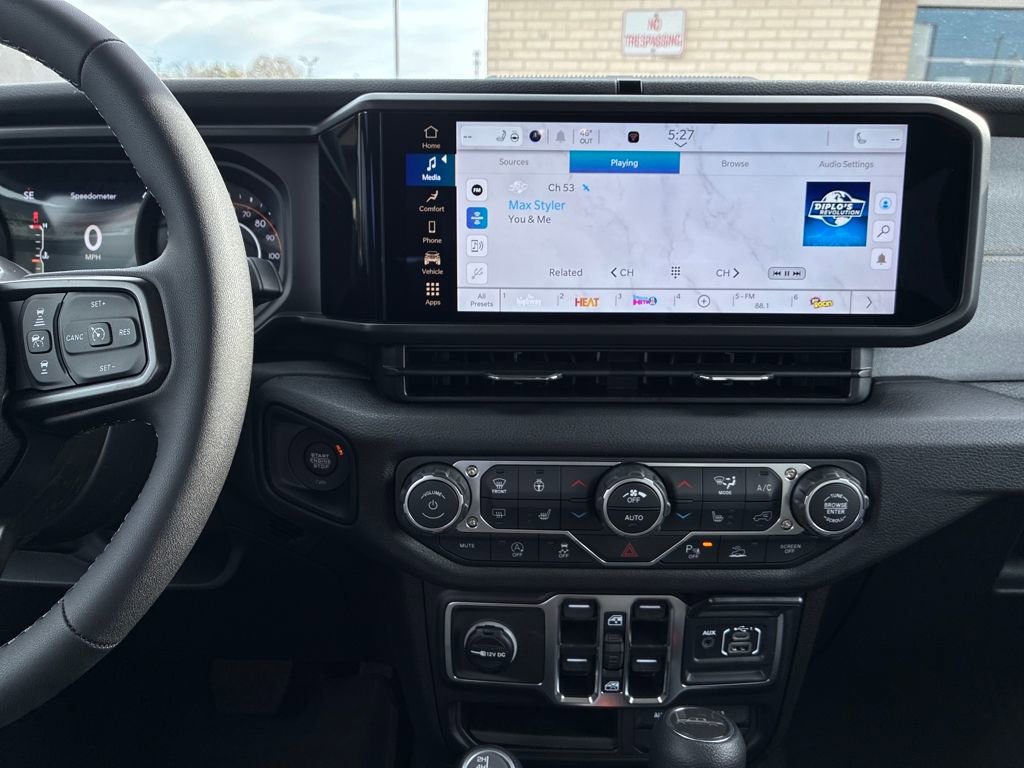 New 2026 Jeep Gladiator Sport image 18