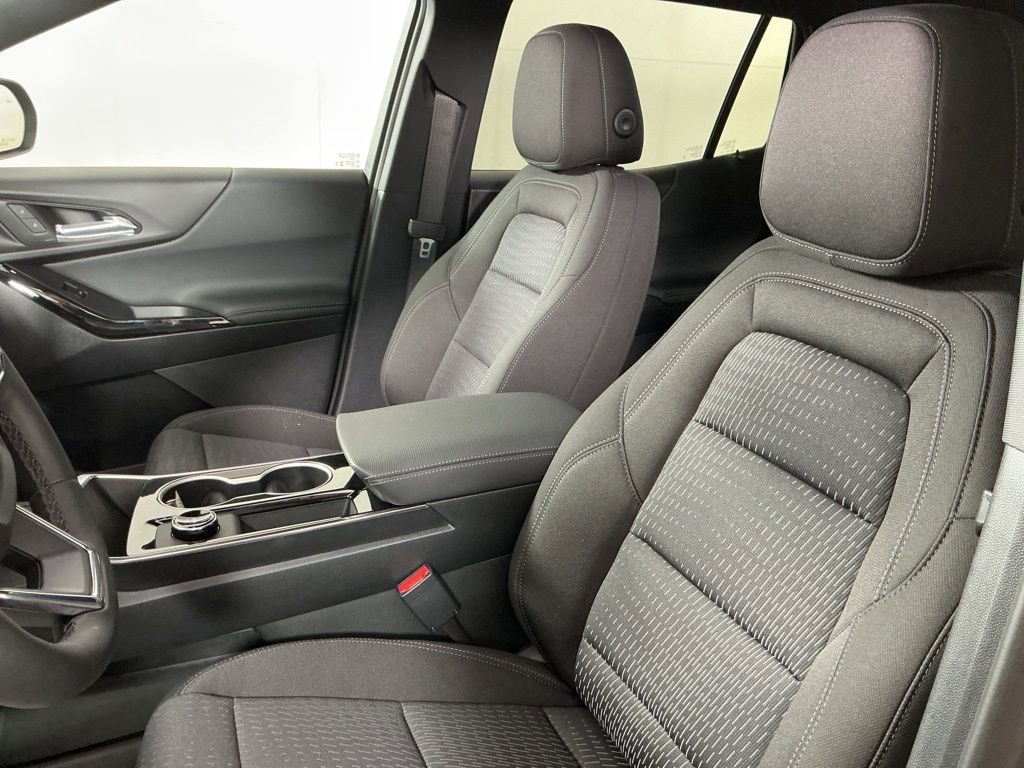 New 2026 Chevrolet Equinox LT w/ Safety and Technology Package AWD/4WD image 6