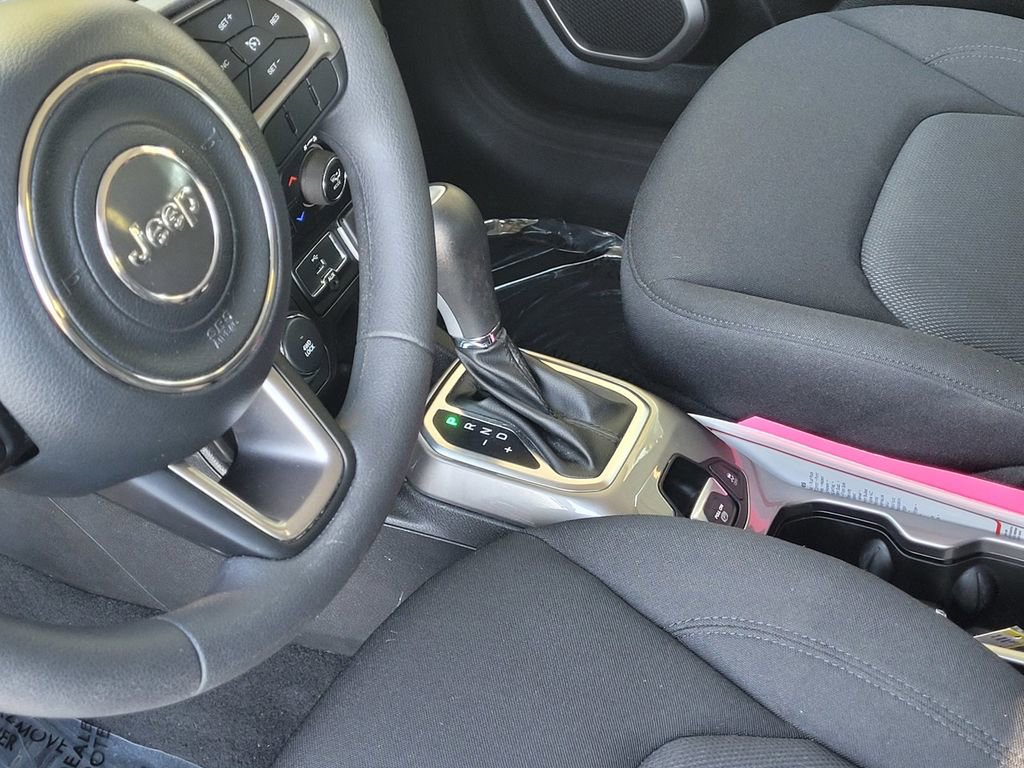 Used 2022 Jeep Renegade Sport image 18